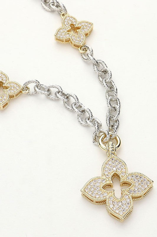 Lucky Day Elegant Clover Pendant-Gold-Cute-Trendy-Shop-Womens-Boutique-Clothing-Store