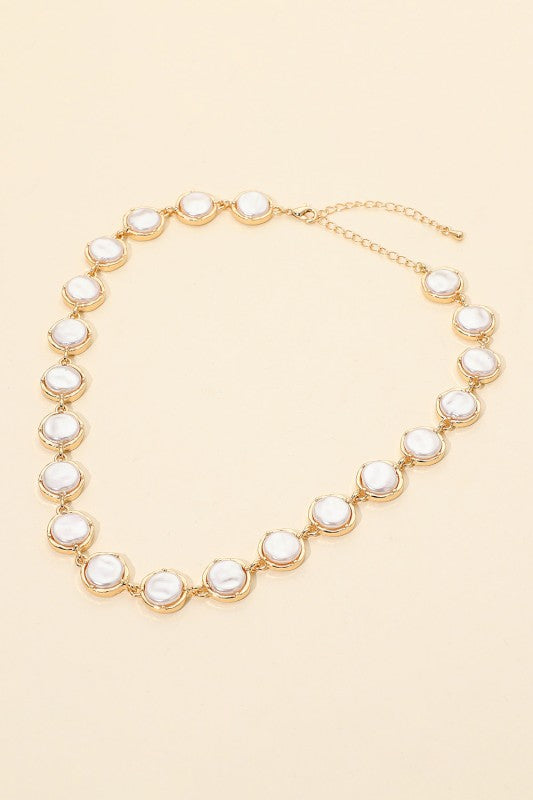 Make A Statement Pearl Disk Necklace-Cute-Trendy-Shop-Womens-Boutique-Clothing-Store