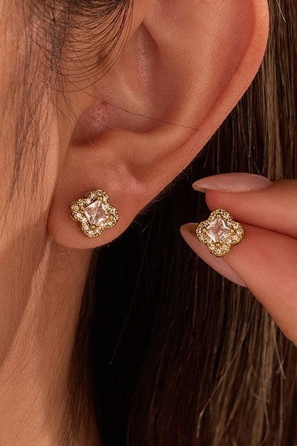 Vintage Sparkle Pavé Clover Halo Stud-Cute-Trendy-Shop-Womens-Boutique-Clothing-Store