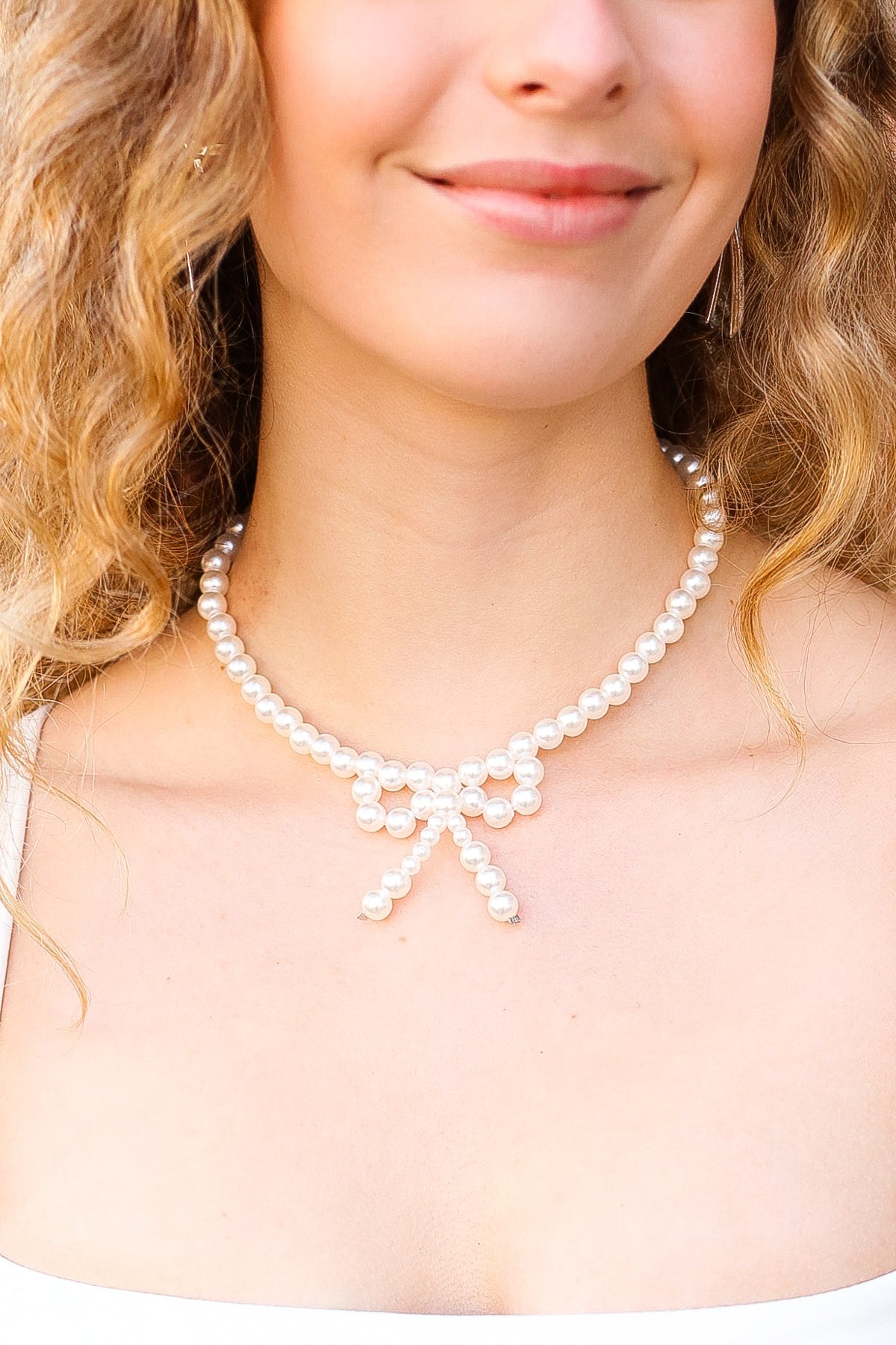 Fashion Pearl Bow Tie Adjustable Necklace *online exclusive