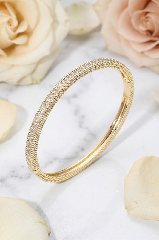 Behold The Beauty Thin Gold Bangle-Cute-Trendy-Shop-Womens-Boutique-Clothing-Store
