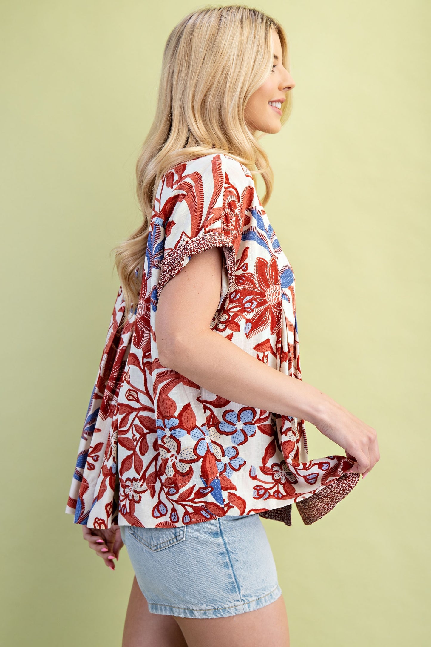 Oasis Botanical Pleated Button-Down-Cute-Trendy-Shop-Womens-Boutique-Clothing-Store