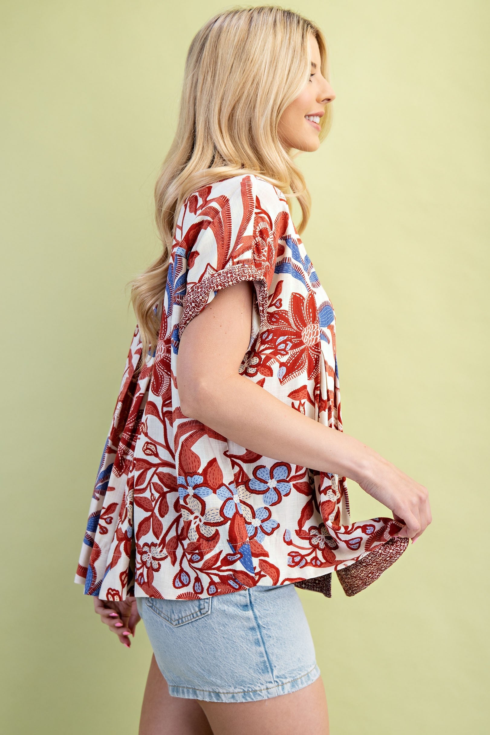 Oasis Botanical Pleated Button-Down-Cute-Trendy-Shop-Womens-Boutique-Clothing-Store