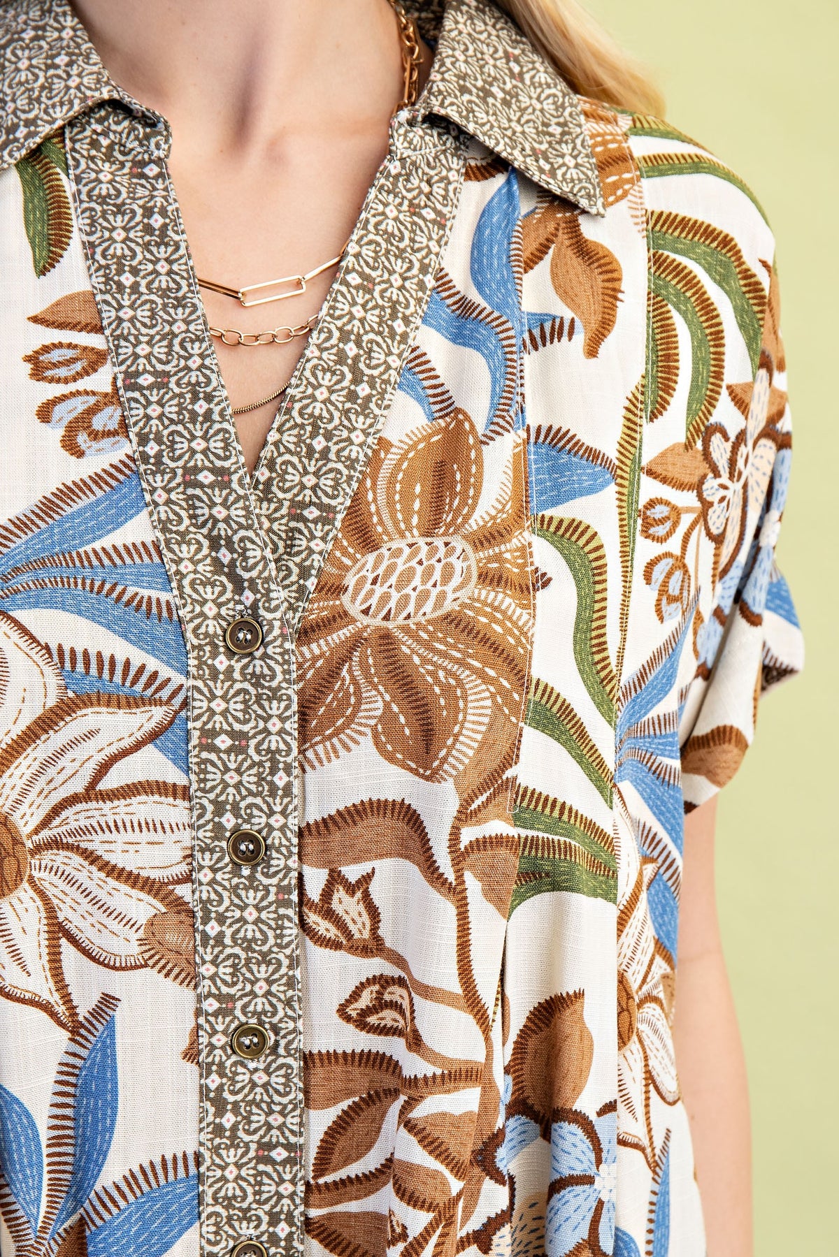 Oasis Botanical Pleated Button-Down-Cute-Trendy-Shop-Womens-Boutique-Clothing-Store