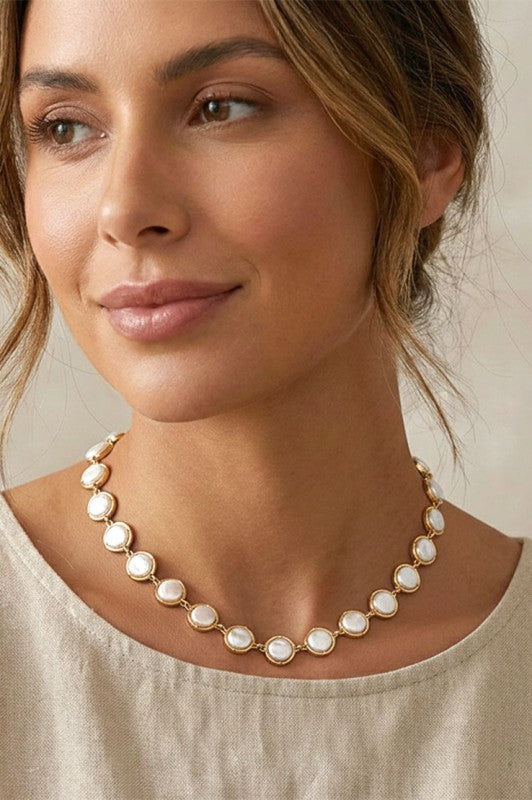 Make A Statement Pearl Disk Necklace-Cute-Trendy-Shop-Womens-Boutique-Clothing-Store