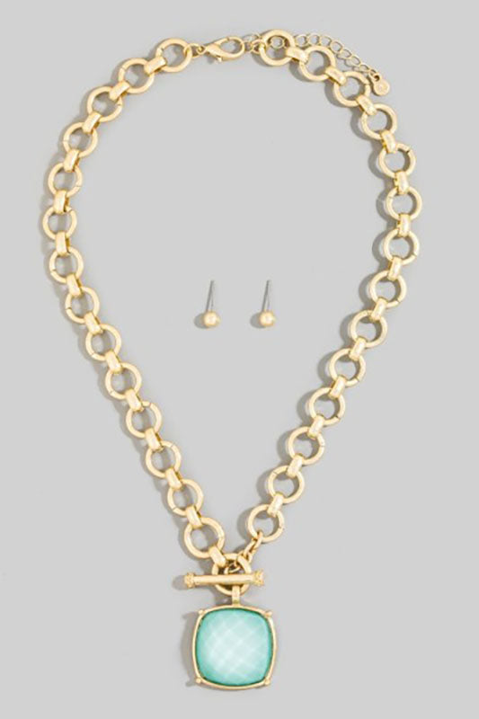 Bold Statement Toggle Necklace