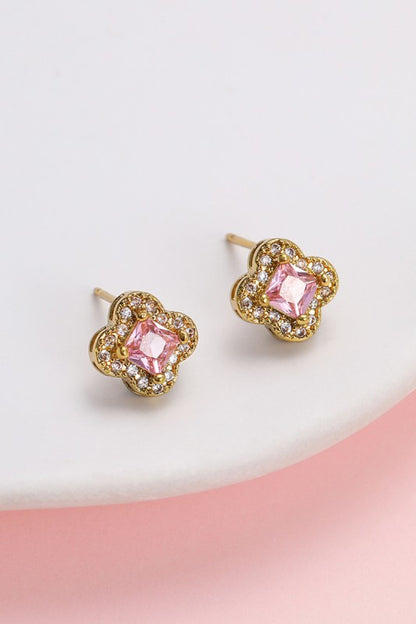 Vintage Sparkle Pavé Clover Halo Stud