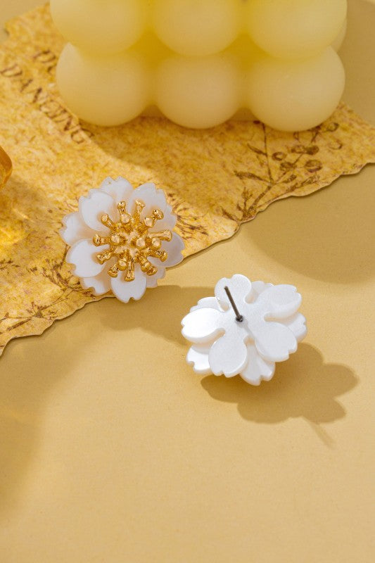 Sculpted White Petal & Gold Stamen Flower Earrings