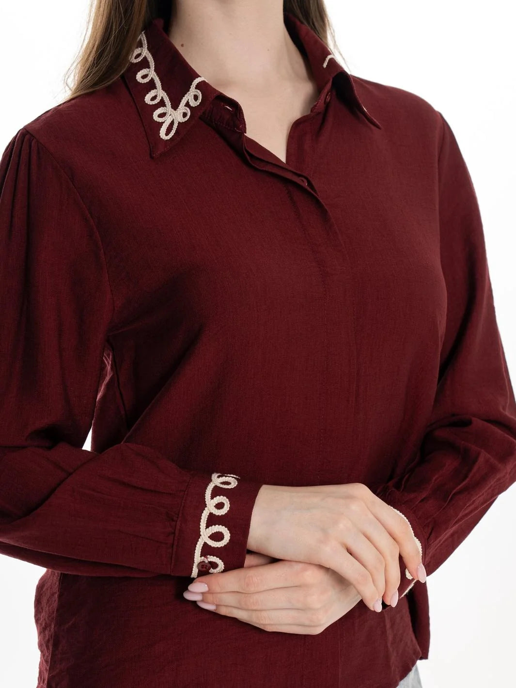 Heritage Vine Embroidered Blouse-Cute-Trendy-Shop-Womens-Boutique-Clothing-Store