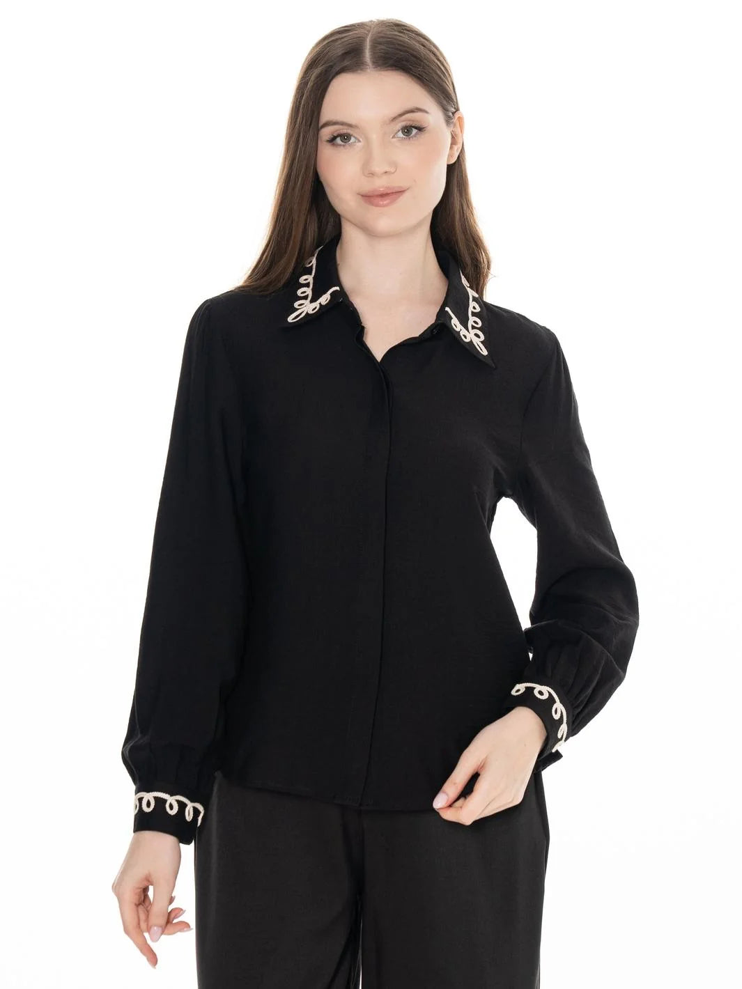 Heritage Vine Embroidered Blouse-Cute-Trendy-Shop-Womens-Boutique-Clothing-Store